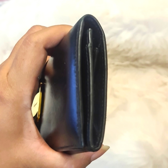 Authentic Salvatore Ferragamo long wallet - Picture 4 of 11
